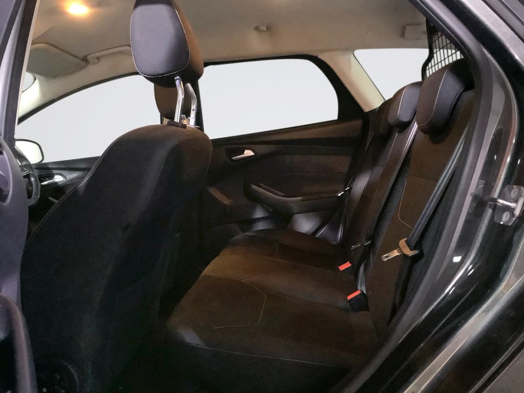 Used Ford Focus 2017 for sale - 77053651: Photo 11