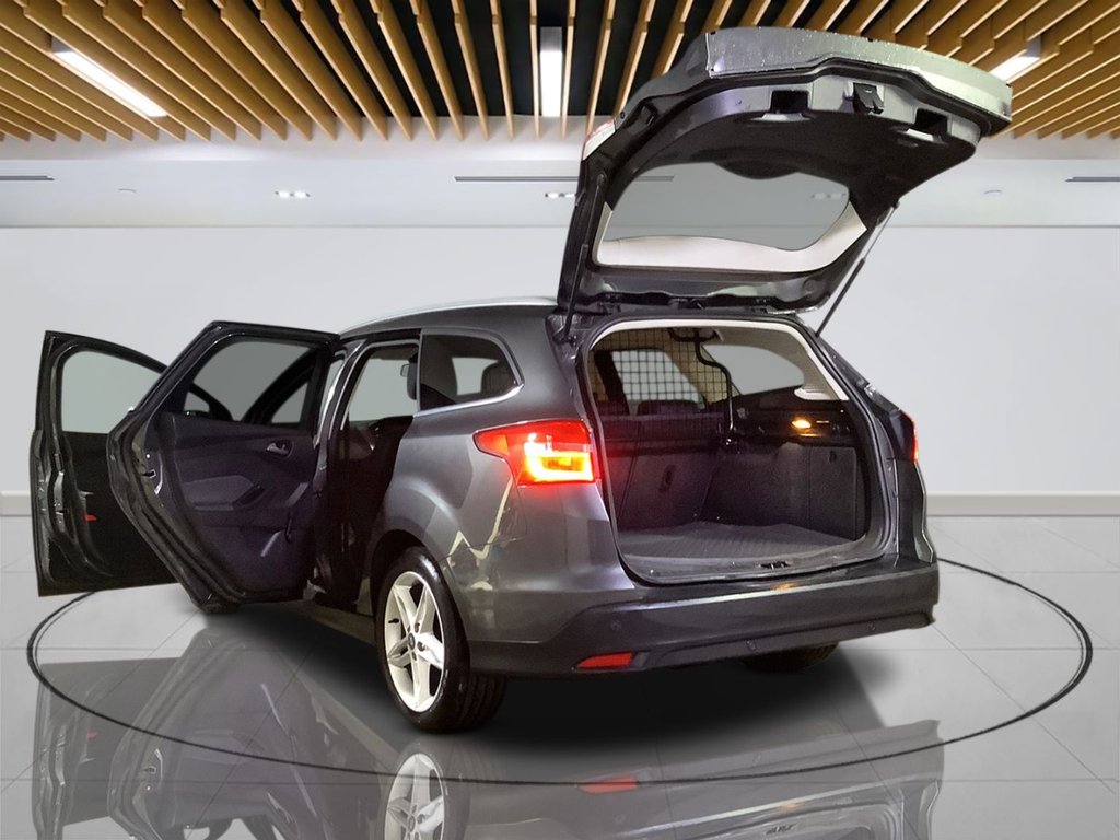 Used Ford Focus 2017 for sale - 77053651: Photo 8