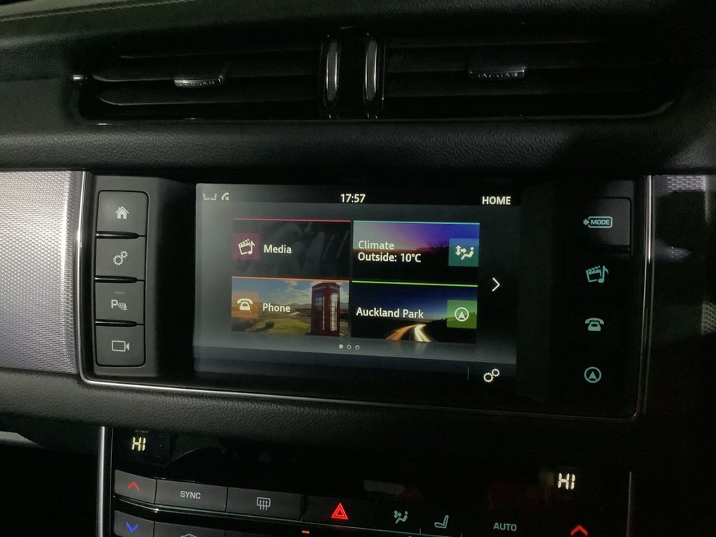 Used Jaguar XF 2018 for sale - 76434464: Photo 23