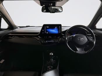 Used Toyota C-HR 2019 for sale - 79530283: Photo