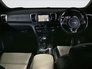 Used Kia Sportage 2017 for sale - 76111880: Photo 3