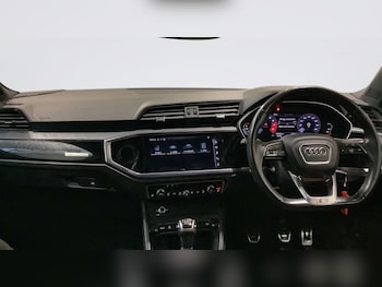 Used Audi Q3 2021 for sale - 77834973: Photo