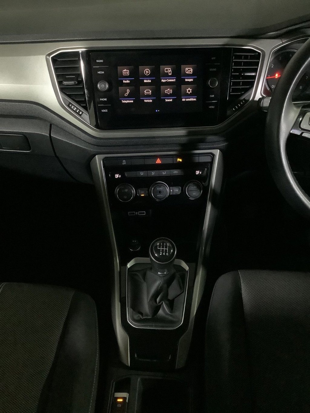 Used Volkswagen T-Roc 2021 for sale - 76591162: Photo 17