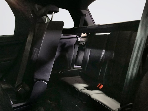 Used Land Rover Discovery Sport 2018 for sale - 76147402: Photo 14