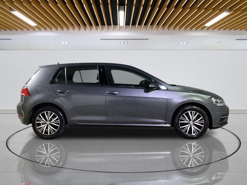 Used Volkswagen Golf 2018 for sale - 76333617: Photo 9