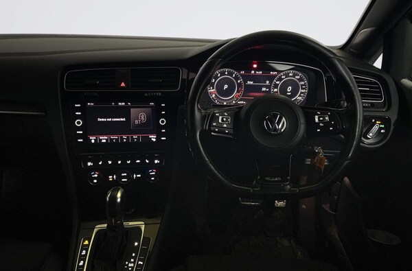 Used Volkswagen Golf 2018 for sale - 75194244: Photo 14