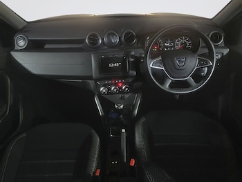 Used Dacia Duster 2020 for sale - 75680892: Photo