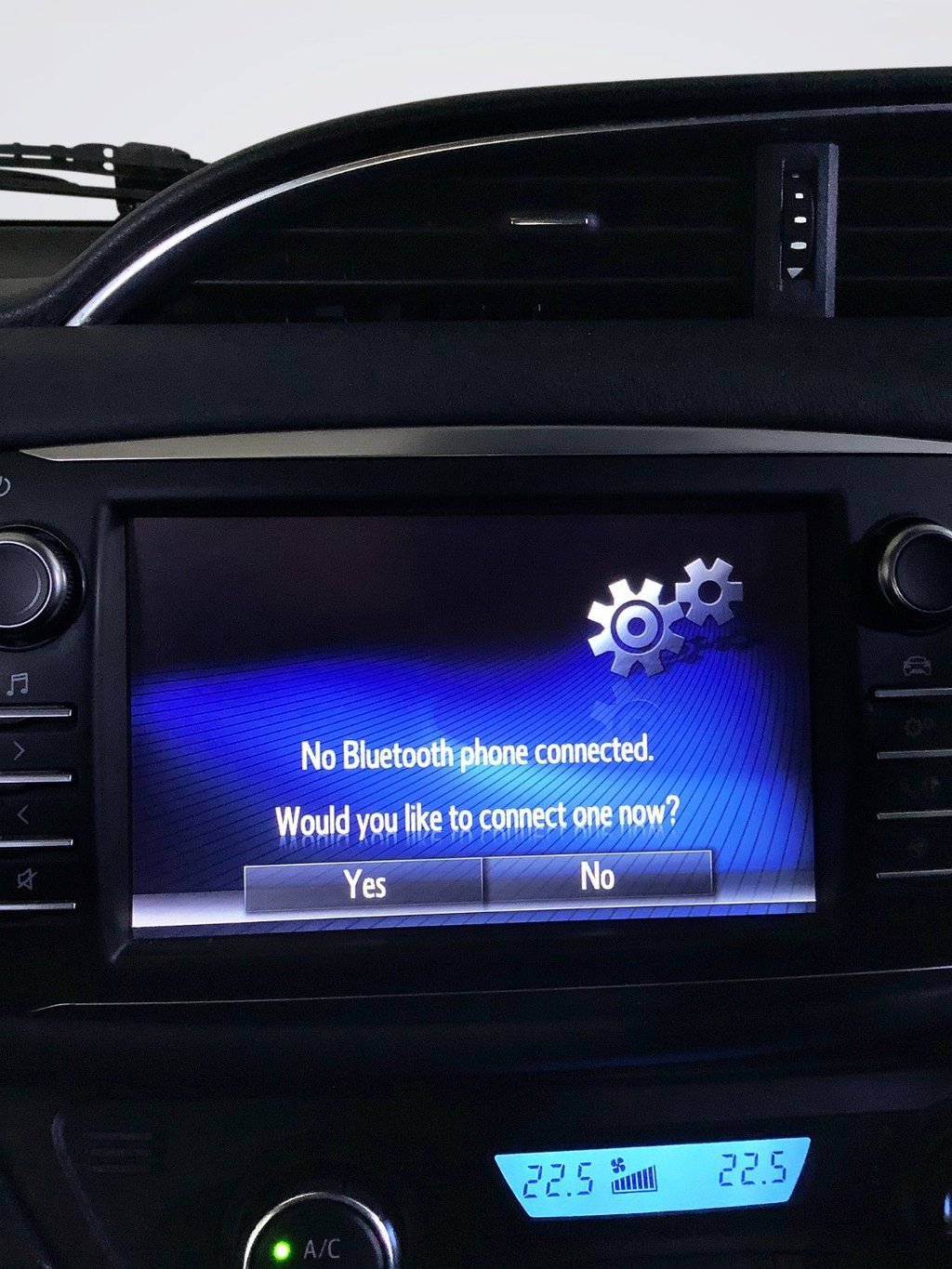 Used Toyota Yaris 2017 for sale - 77084092: Photo 19