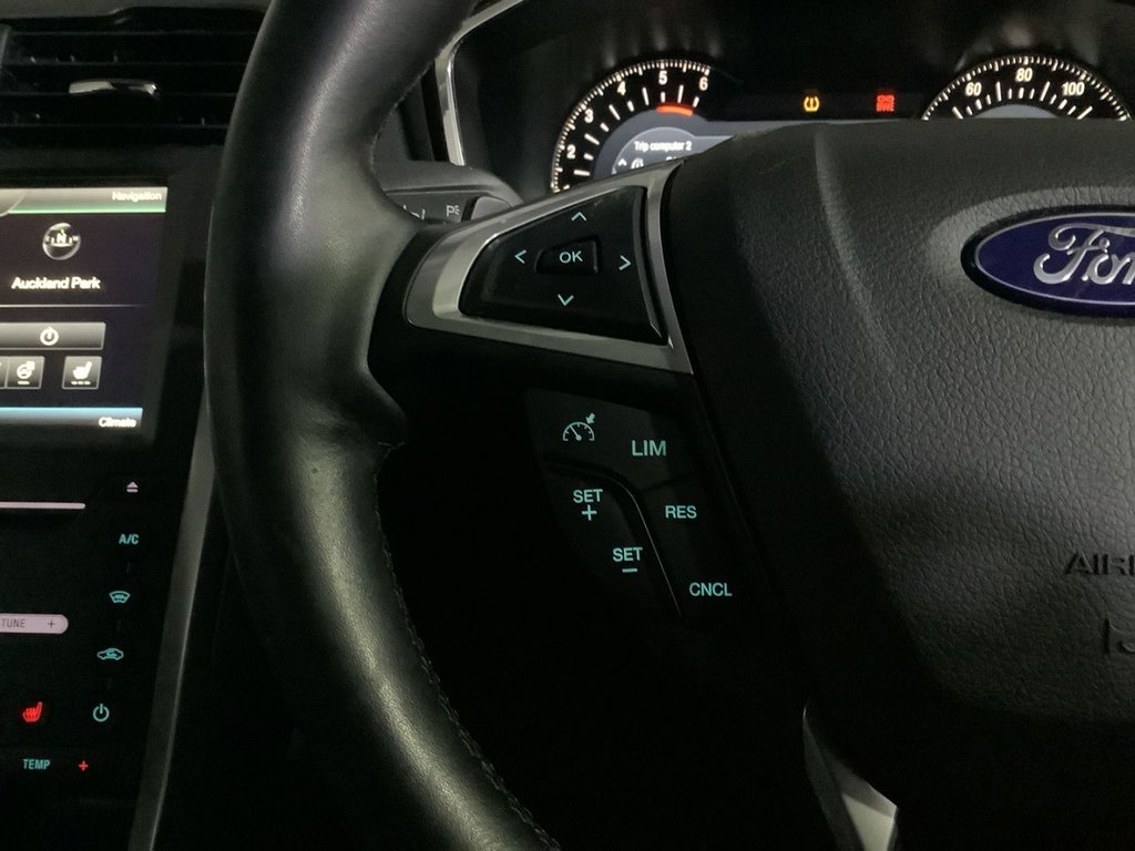 Used Ford Mondeo 2016 for sale - 76670692: Photo 17