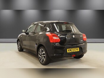 Used Suzuki Swift 2023 for sale - 78287445: Photo