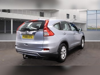 Used Honda CR-V 2016 for sale - 76454143: Photo