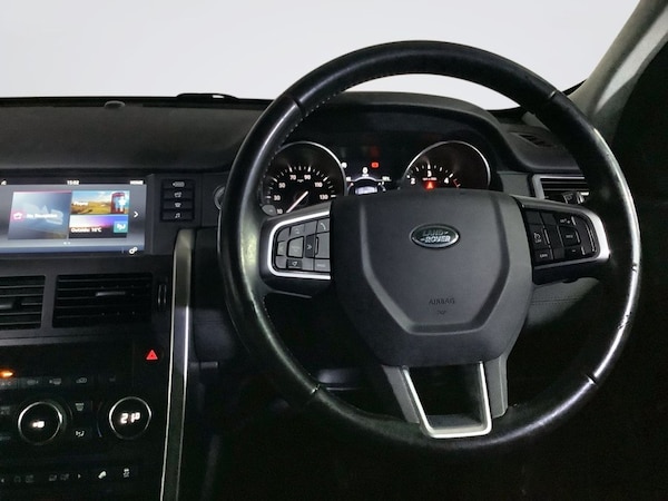 Used Land Rover Discovery Sport 2018 for sale - 76229123: Photo 18