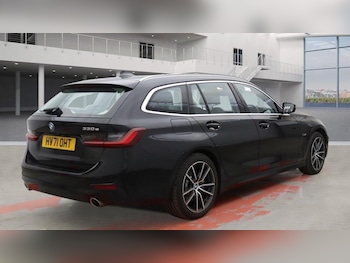 Used BMW 3 Series 2021 for sale - 76570633: Photo