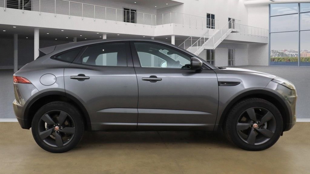 Used Jaguar E-Pace 2020 for sale - 76148157: Photo 5