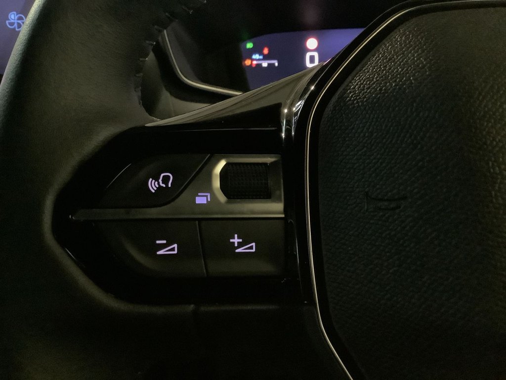 Used Peugeot 2008 2023 for sale - 77608461: Photo 16