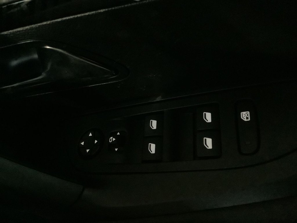 Used Peugeot 2008 2023 for sale - 77608461: Photo 22