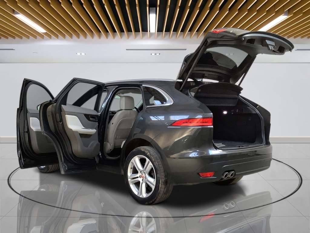 Used Jaguar F-Pace 2018 for sale - 78082361: Photo 10