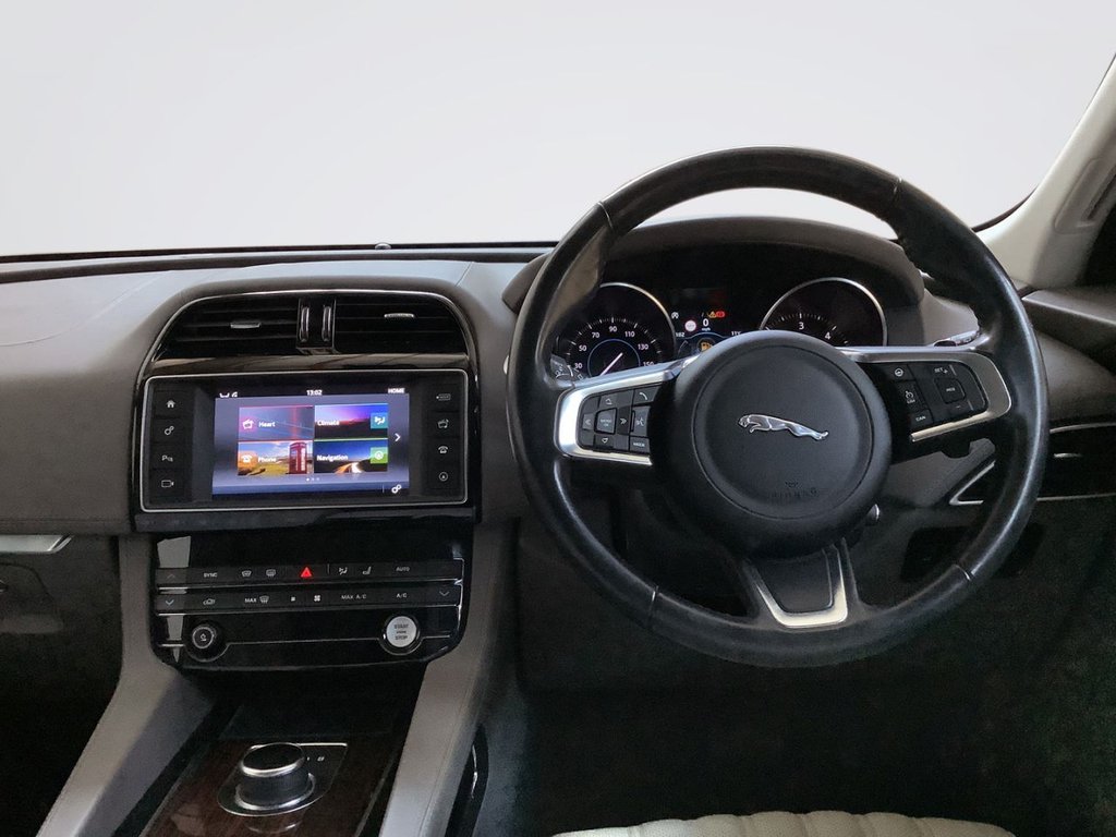 Used Jaguar F-Pace 2018 for sale - 78082361: Photo 15