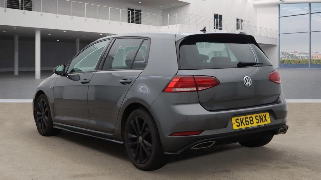 Used Volkswagen Golf 2018 for sale - 76496153: Photo 3