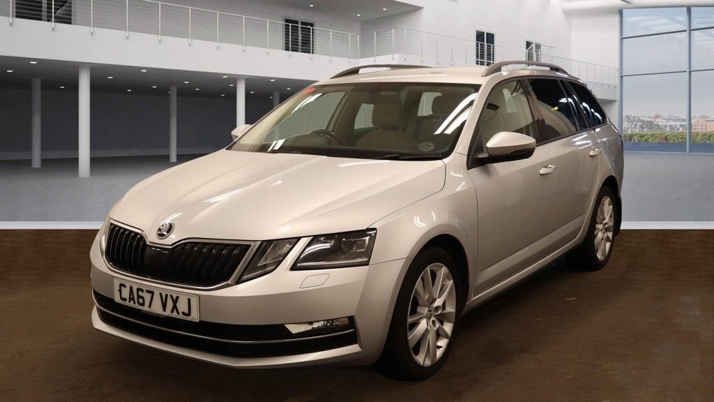Used Skoda Octavia 2018 for sale - 76356371: Photo 2