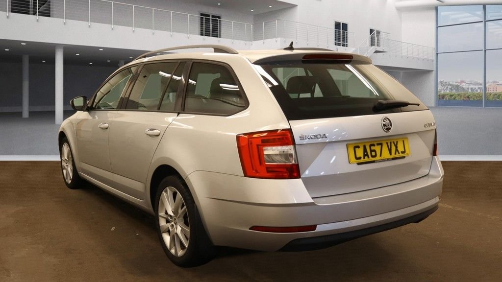 Used Skoda Octavia 2018 for sale - 76356371: Photo 3