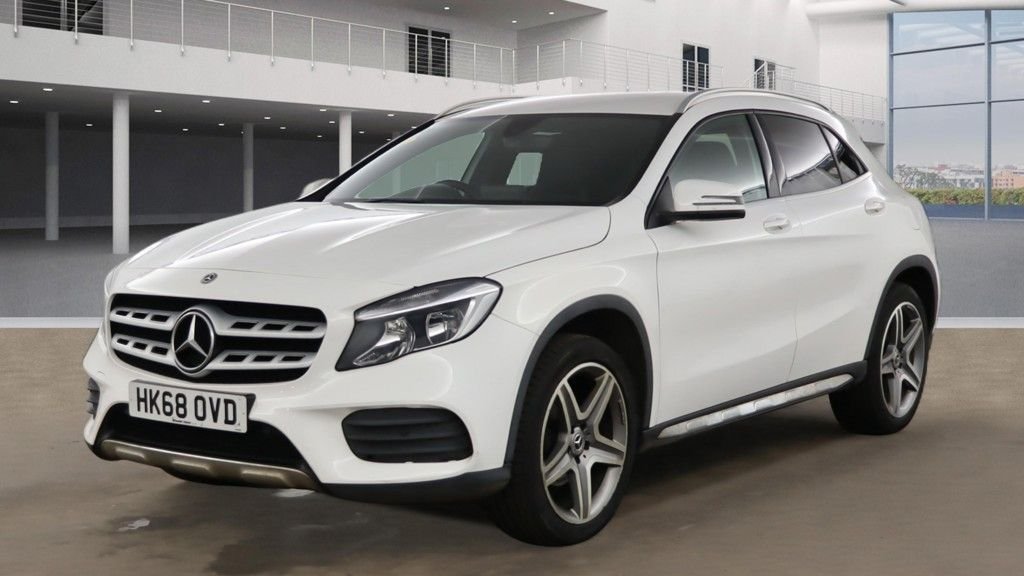 Used Mercedes-Benz GLA 2018 for sale - 77609137: Photo 2