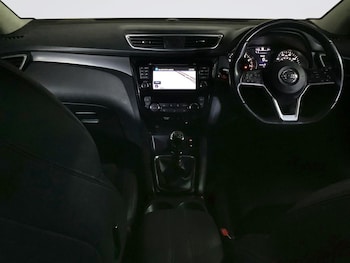 Used Nissan Qashqai 2018 for sale - 77007038: Photo