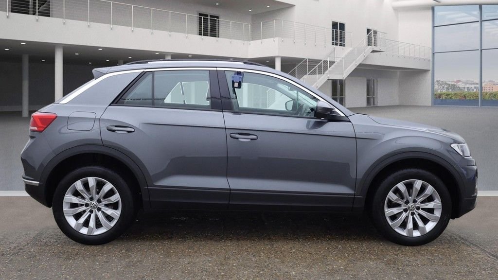 Used Volkswagen T-Roc 2020 for sale - 76406556: Photo 5