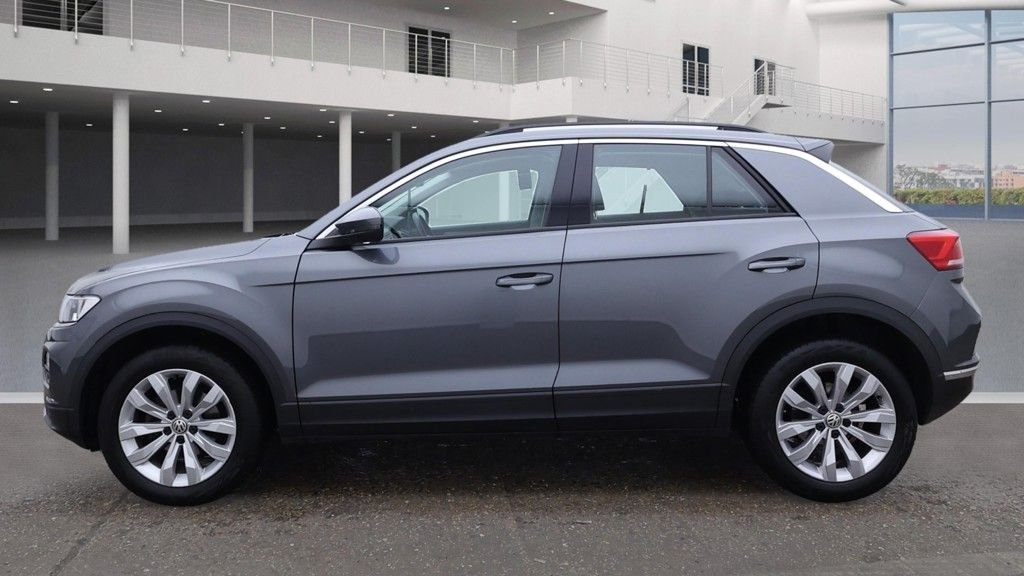 Used Volkswagen T-Roc 2020 for sale - 76406556: Photo 6