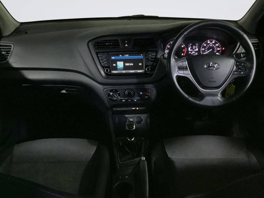 Used Hyundai i20 2016 for sale - 76535590: Photo 3