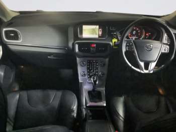Used Volvo V40 2018 for sale - 74985426: Photo