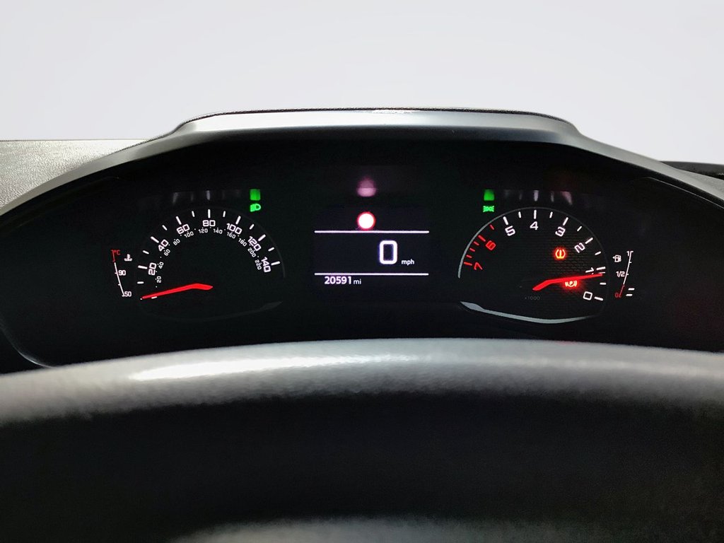 Used Peugeot 2008 2021 for sale - 78134077: Photo 18