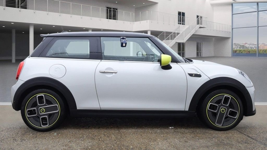 Used MINI Hatch 2022 for sale - 77328340: Photo 11