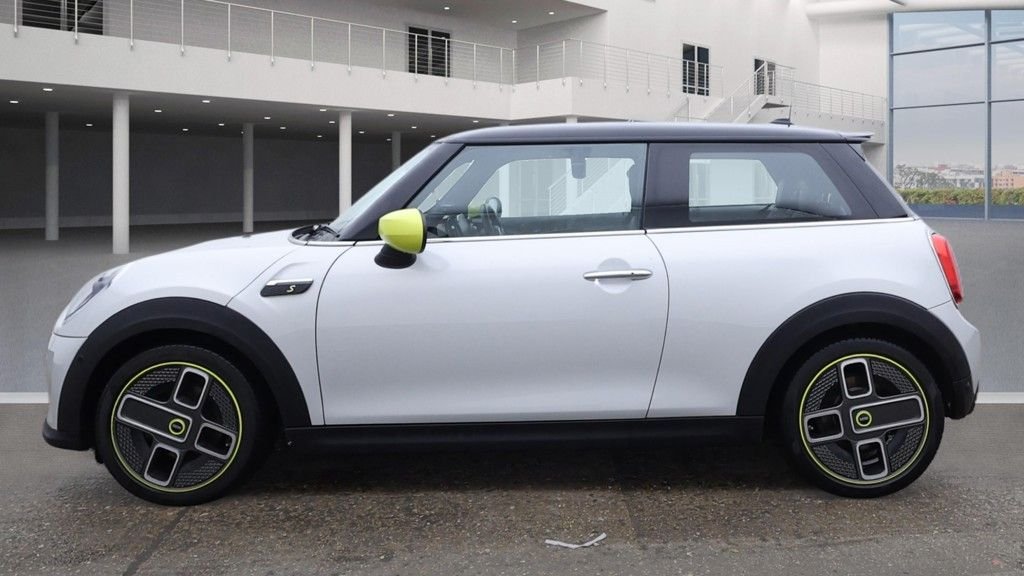Used MINI Hatch 2022 for sale - 77328340: Photo 12