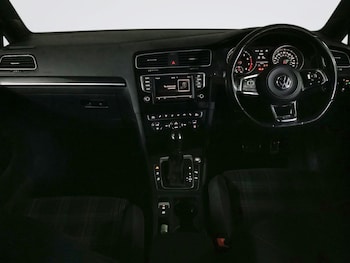 Used Volkswagen Golf 2016 for sale - 77820904: Photo