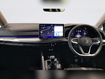 Used Volkswagen Golf 2024 for sale - 77632143: Photo