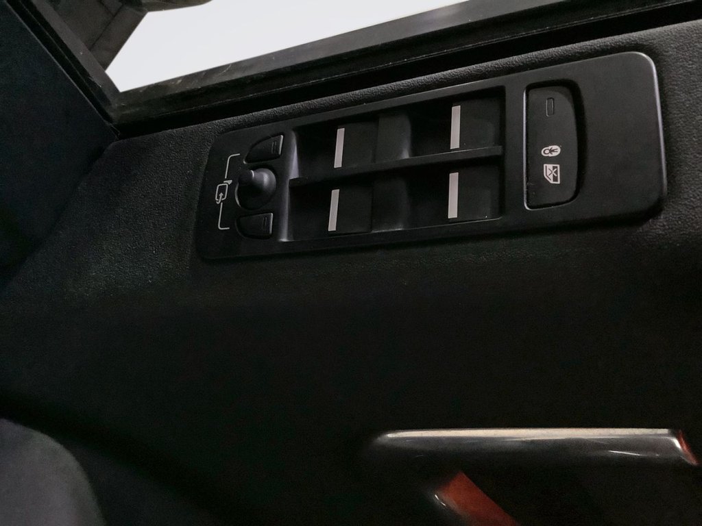 Used Land Rover Discovery Sport 2017 for sale - 76333208: Photo 26