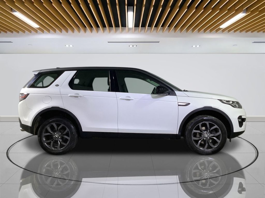 Used Land Rover Discovery Sport 2017 for sale - 76333208: Photo 8