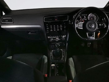 Used Volkswagen Golf 2020 for sale - 76520417: Photo