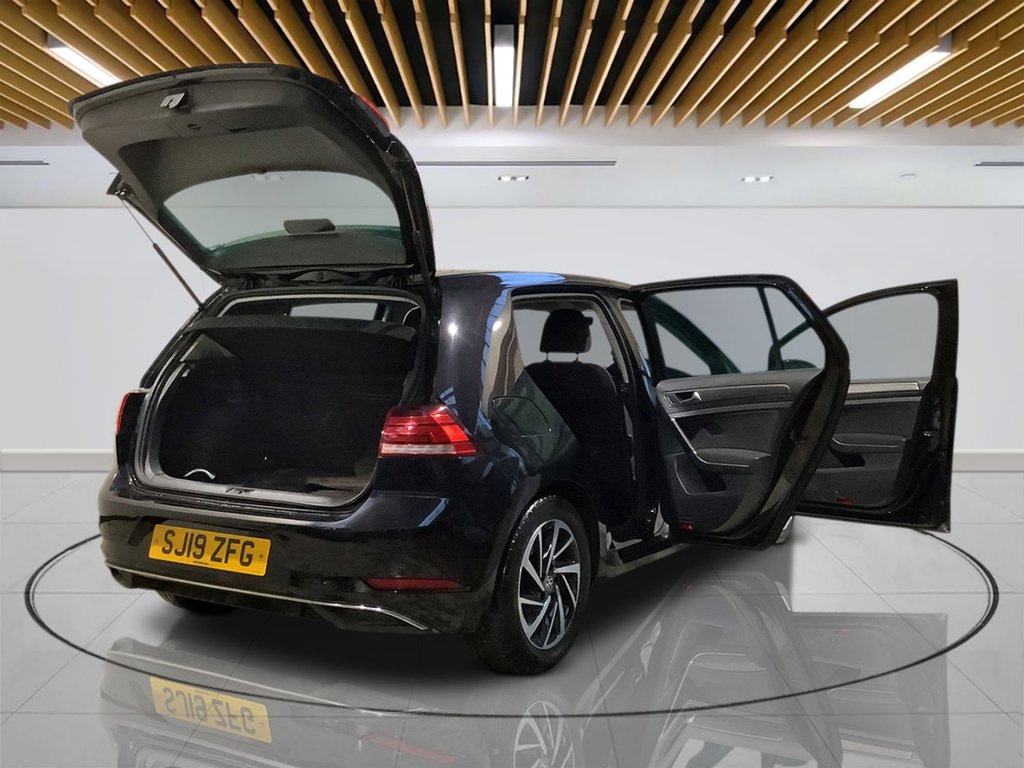 Used Volkswagen Golf 2019 for sale - 77394353: Photo 9