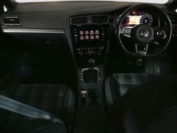 Used Volkswagen Golf 2017 for sale - 75444086: Photo