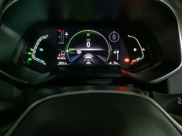 Used Renault Clio 2021 for sale - 76229075: Photo 18