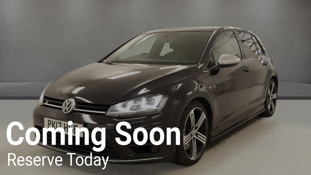 Used Volkswagen Golf 2017 for sale - 77850437: Photo 2