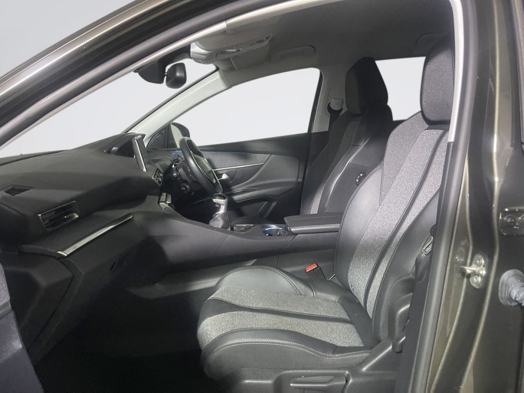 Used Peugeot 3008 2020 for sale - 76438977: Photo 12