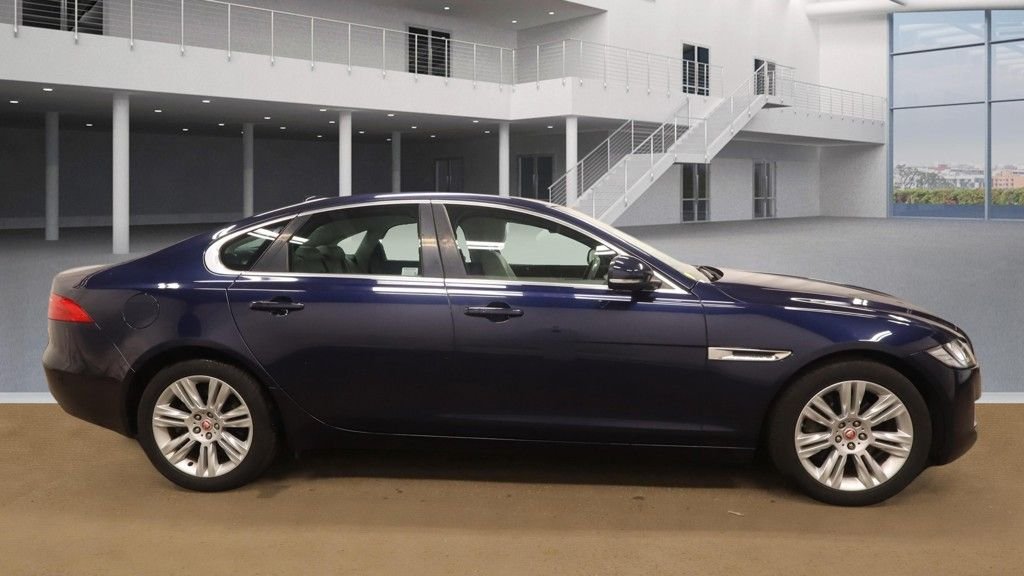 Used Jaguar XF 2017 for sale - 77990878: Photo 11