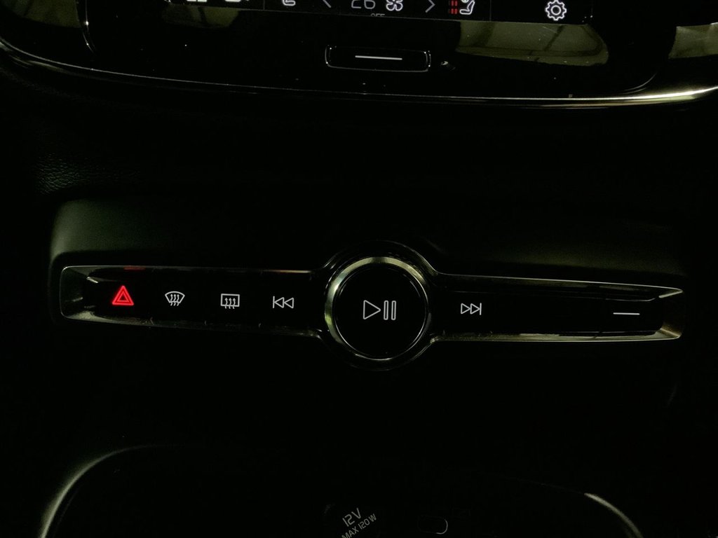 Used Volvo XC40 2022 for sale - 77520525: Photo 24