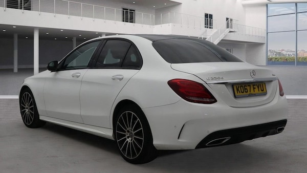 Used Mercedes-Benz C-Class 2018 for sale - 76210890: Photo 3