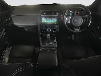 Used Jaguar E-Pace 2019 for sale - 75865261: Photo