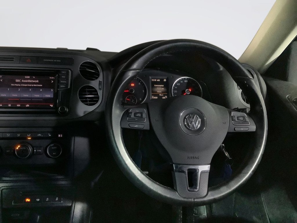 Used Volkswagen Tiguan 2015 for sale - 76698377: Photo 12