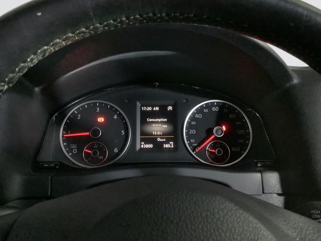 Used Volkswagen Tiguan 2015 for sale - 76698377: Photo 15